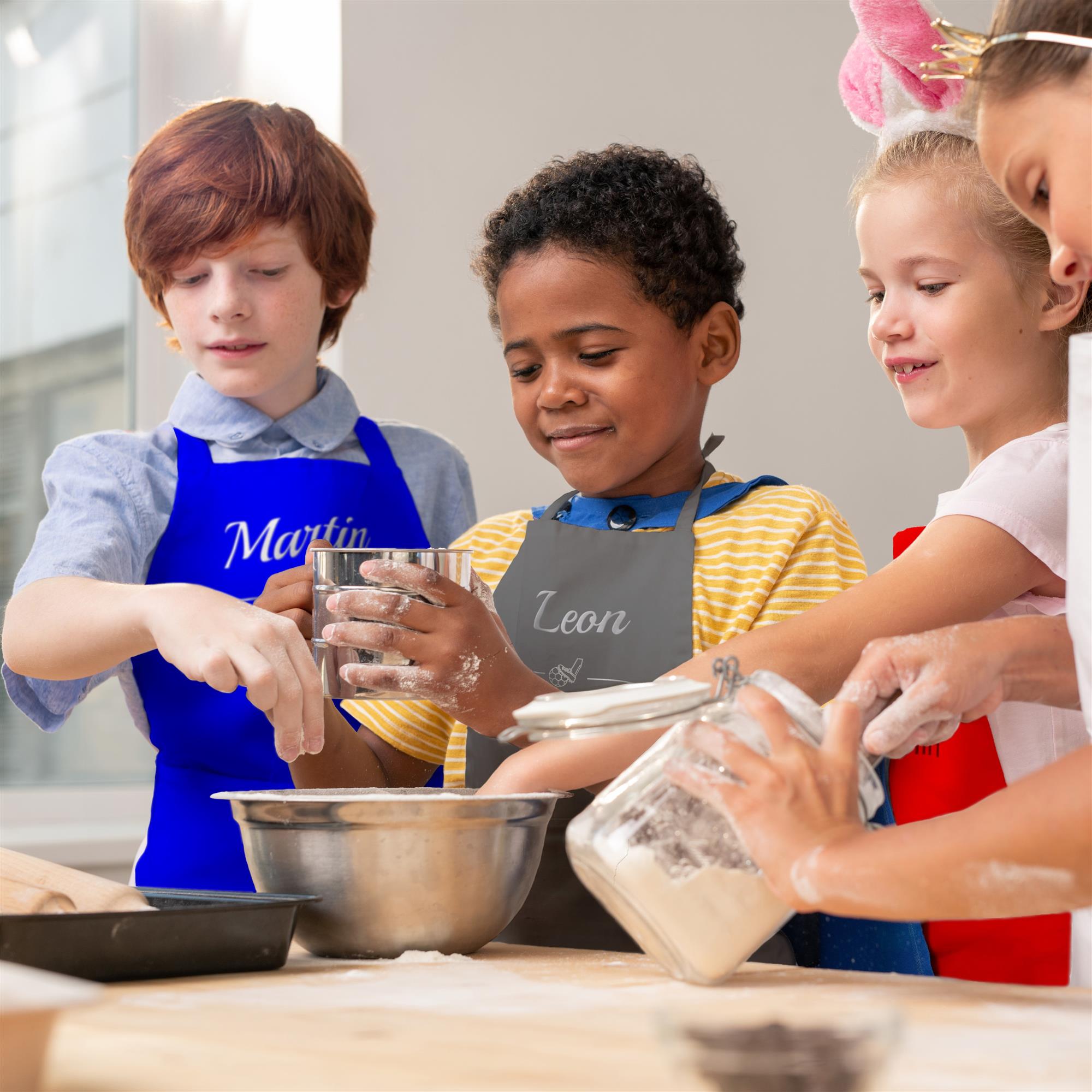 Kinderkochschürze personalisiert mit Motiv & Wunschtext bestickt